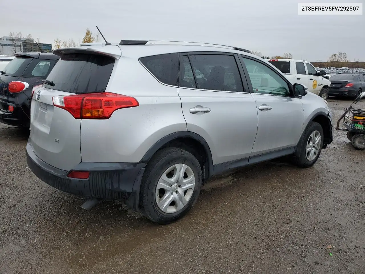 2T3BFREV5FW292507 2015 Toyota Rav4 Le