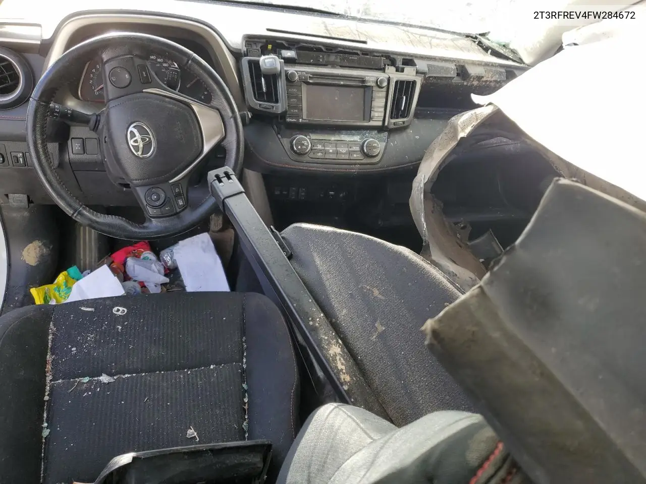 2T3RFREV4FW284672 2015 Toyota Rav4 Xle