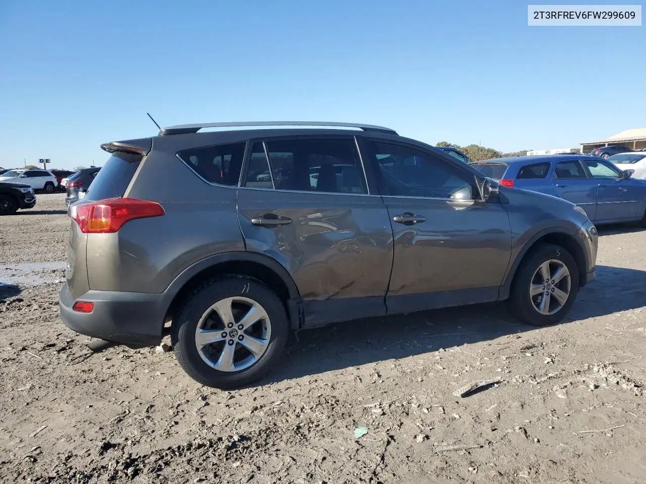 2T3RFREV6FW299609 2015 Toyota Rav4 Xle