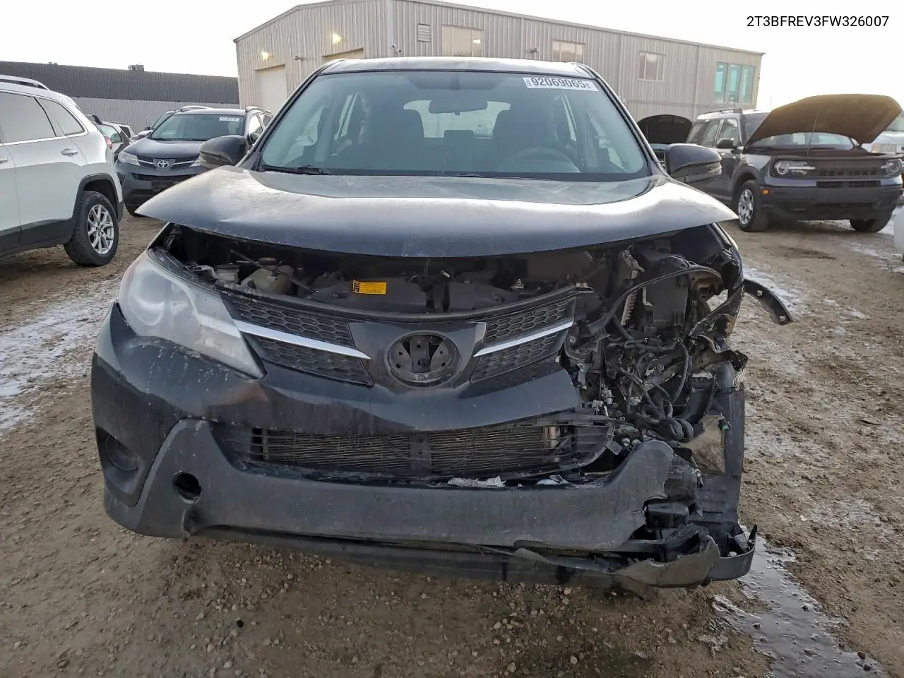 2T3BFREV3FW326007 2015 Toyota Rav4 Le