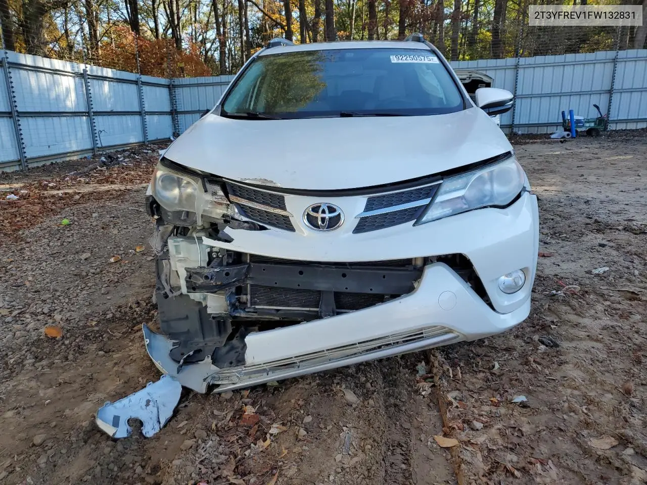 2T3YFREV1FW132831 2015 Toyota Rav4 Limited
