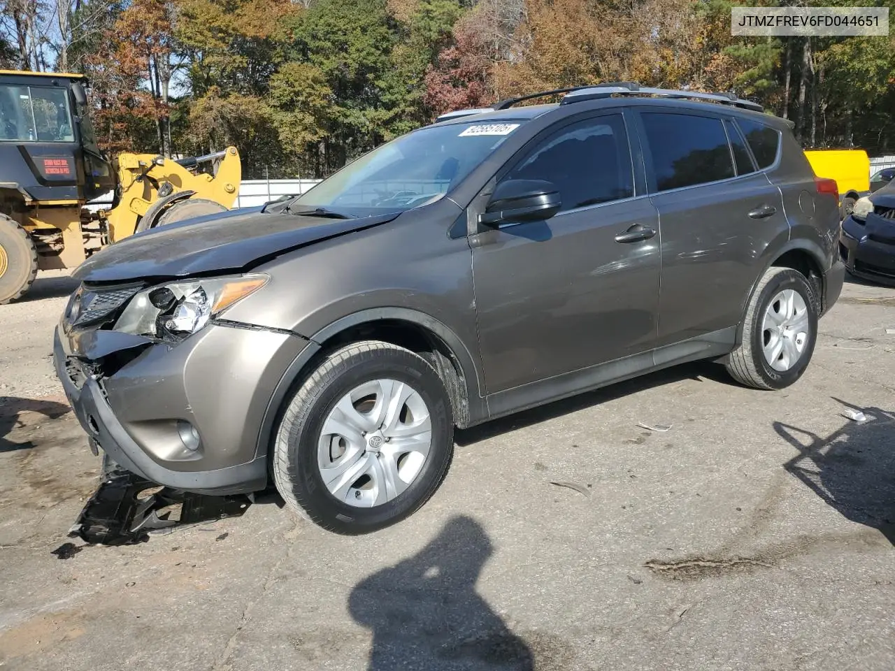 JTMZFREV6FD044651 2015 Toyota Rav4 Le