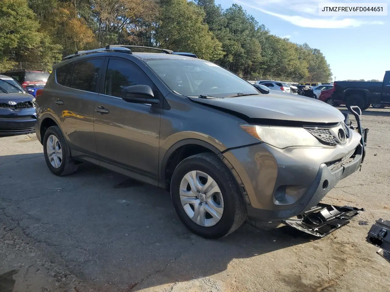 JTMZFREV6FD044651 2015 Toyota Rav4 Le