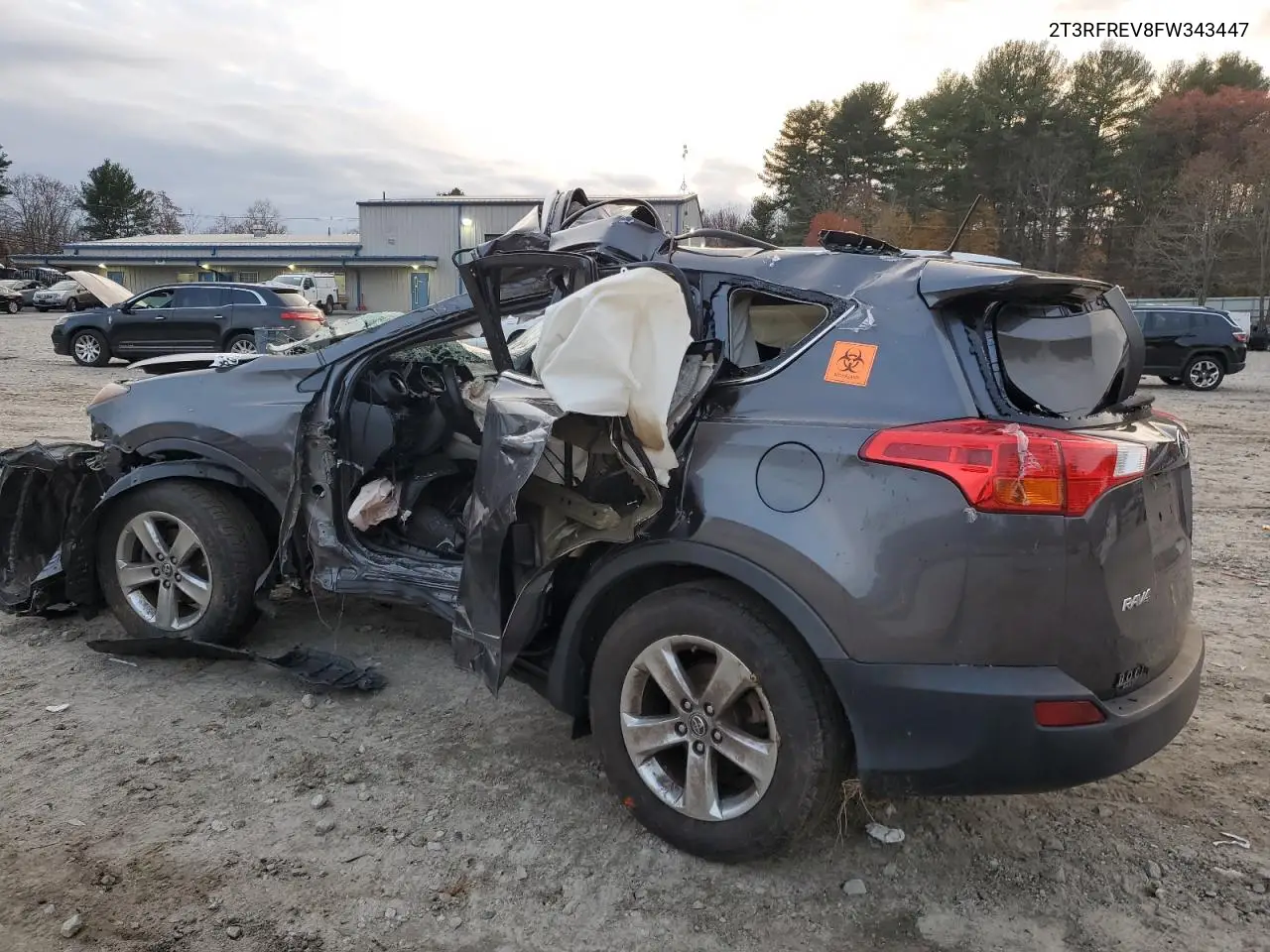 2T3RFREV8FW343447 2015 Toyota Rav4 Xle