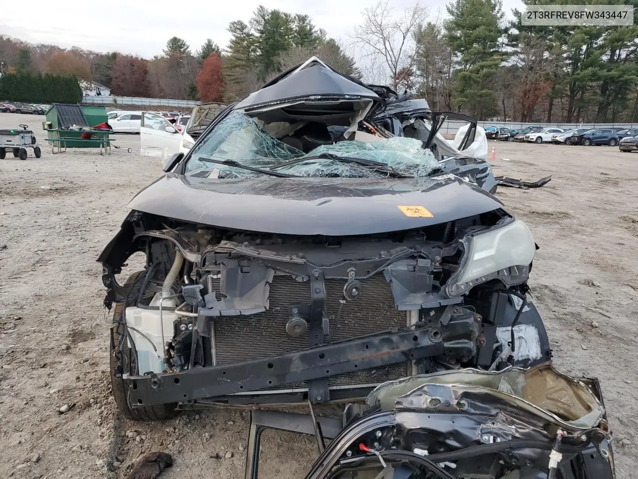 2T3RFREV8FW343447 2015 Toyota Rav4 Xle