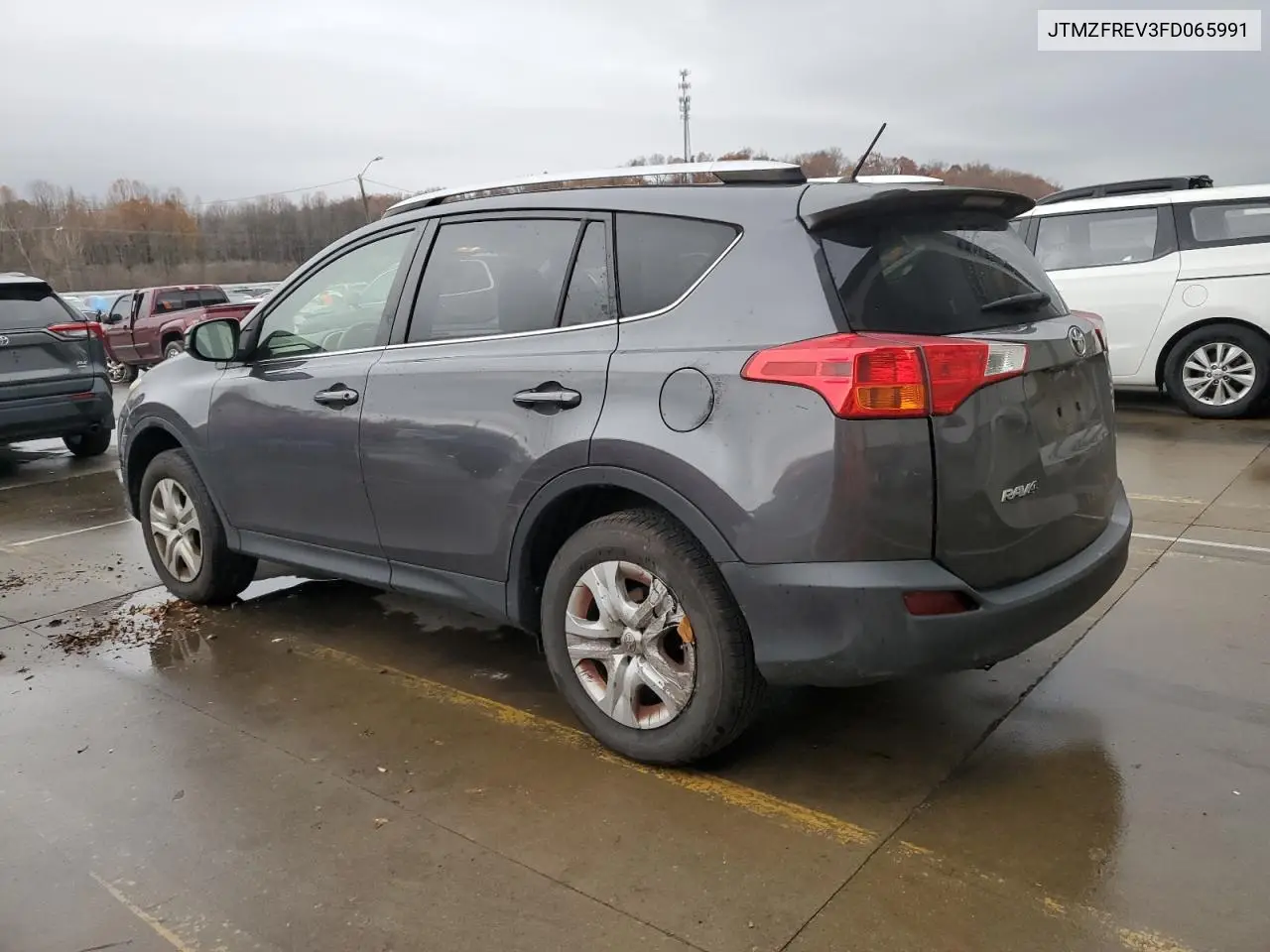 JTMZFREV3FD065991 2015 Toyota Rav4 Le