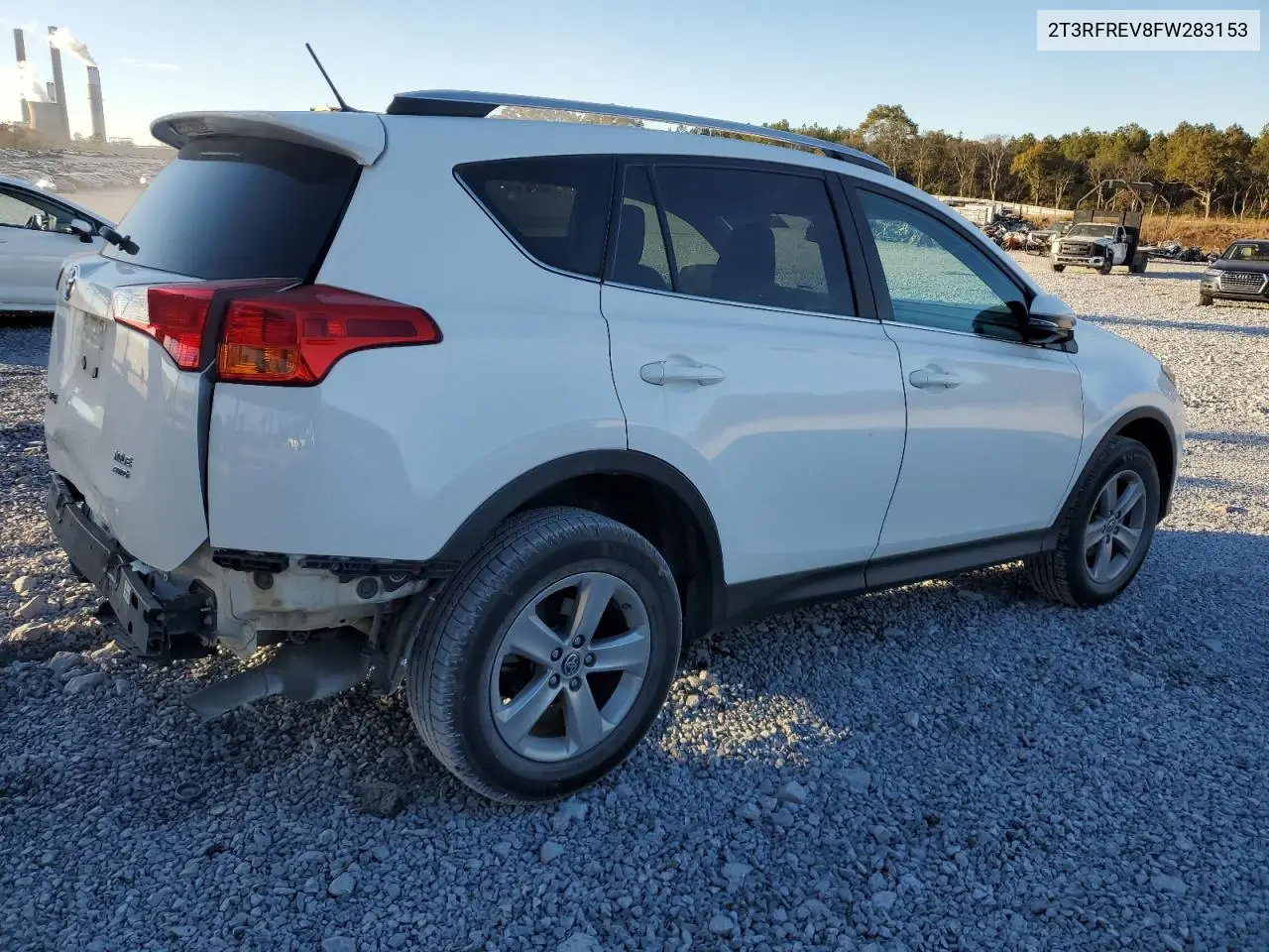 2T3RFREV8FW283153 2015 Toyota Rav4 Xle