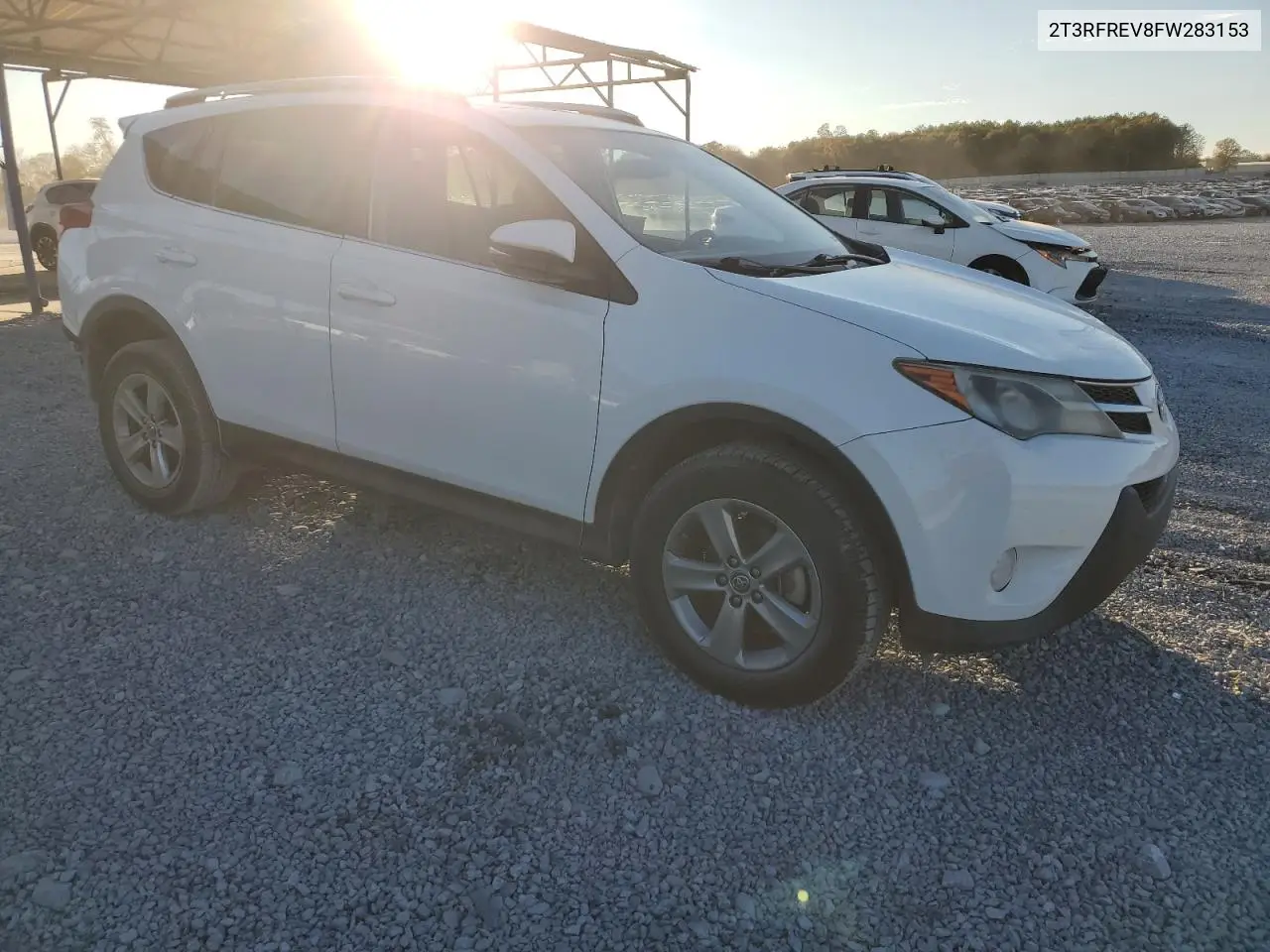 2T3RFREV8FW283153 2015 Toyota Rav4 Xle