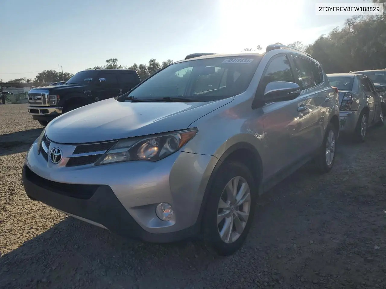 2T3YFREV8FW188829 2015 Toyota Rav4 Limited