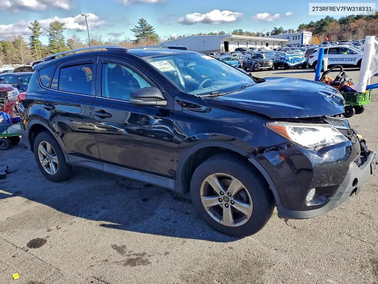 2T3RFREV7FW318331 2015 Toyota Rav4 Xle