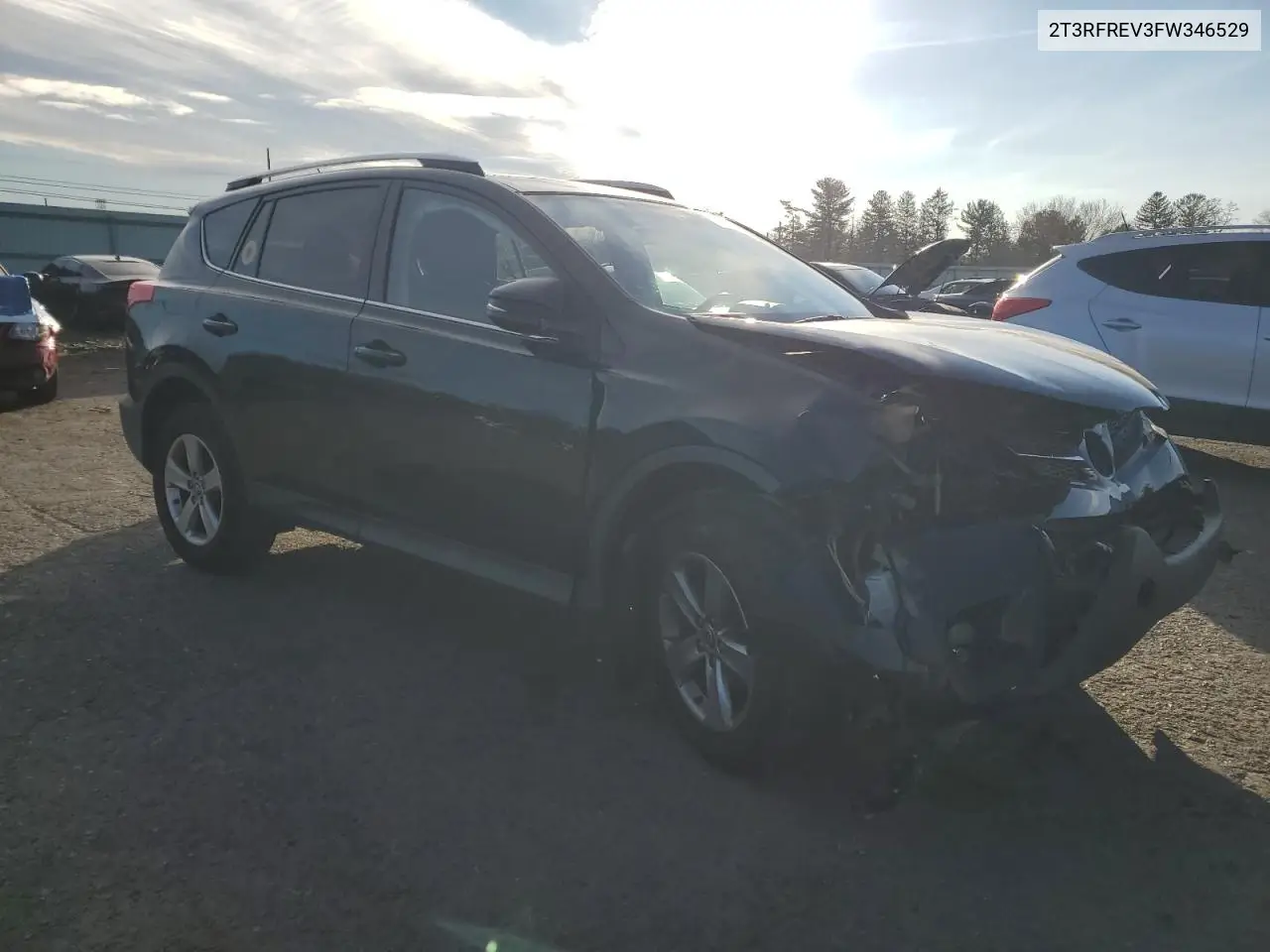 2T3RFREV3FW346529 2015 Toyota Rav4 Xle