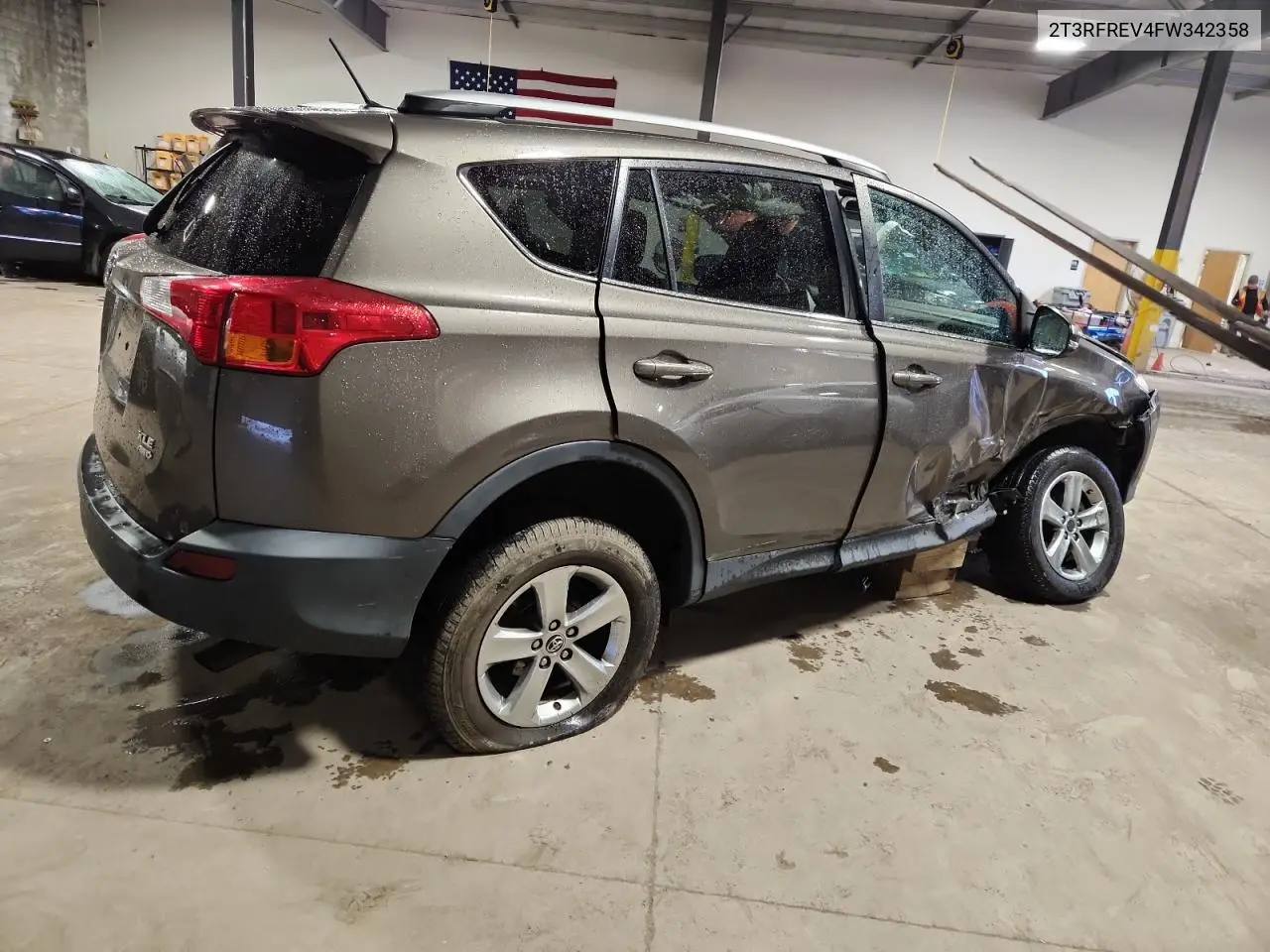 2T3RFREV4FW342358 2015 Toyota Rav4 Xle