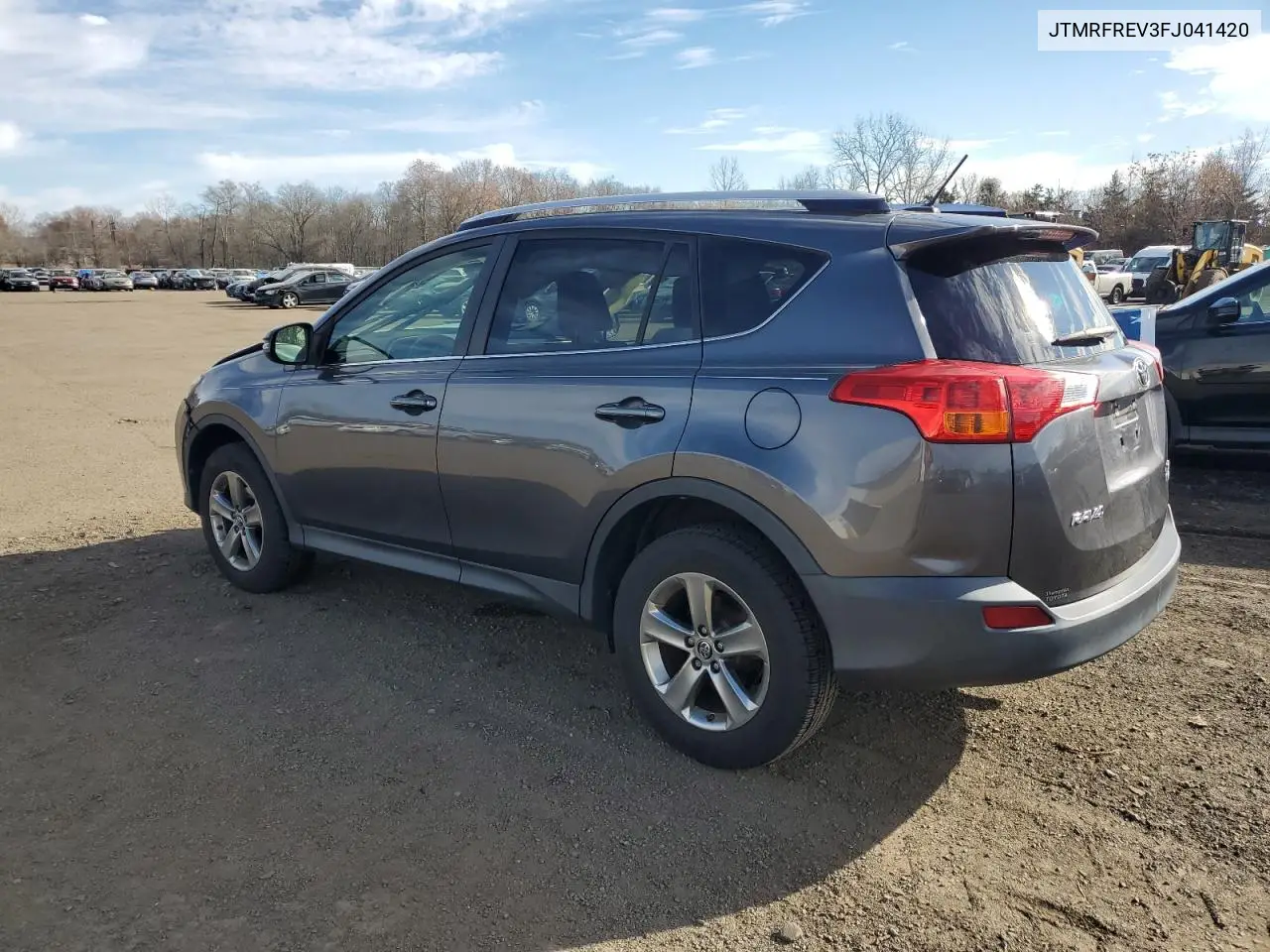 JTMRFREV3FJ041420 2015 Toyota Rav4 Xle