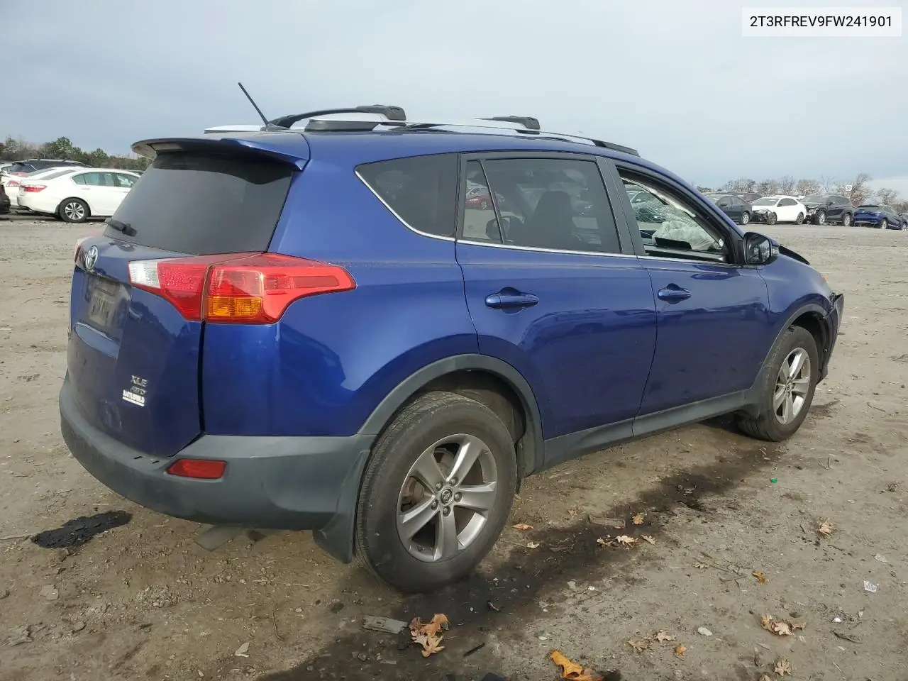 2T3RFREV9FW241901 2015 Toyota Rav4 Xle