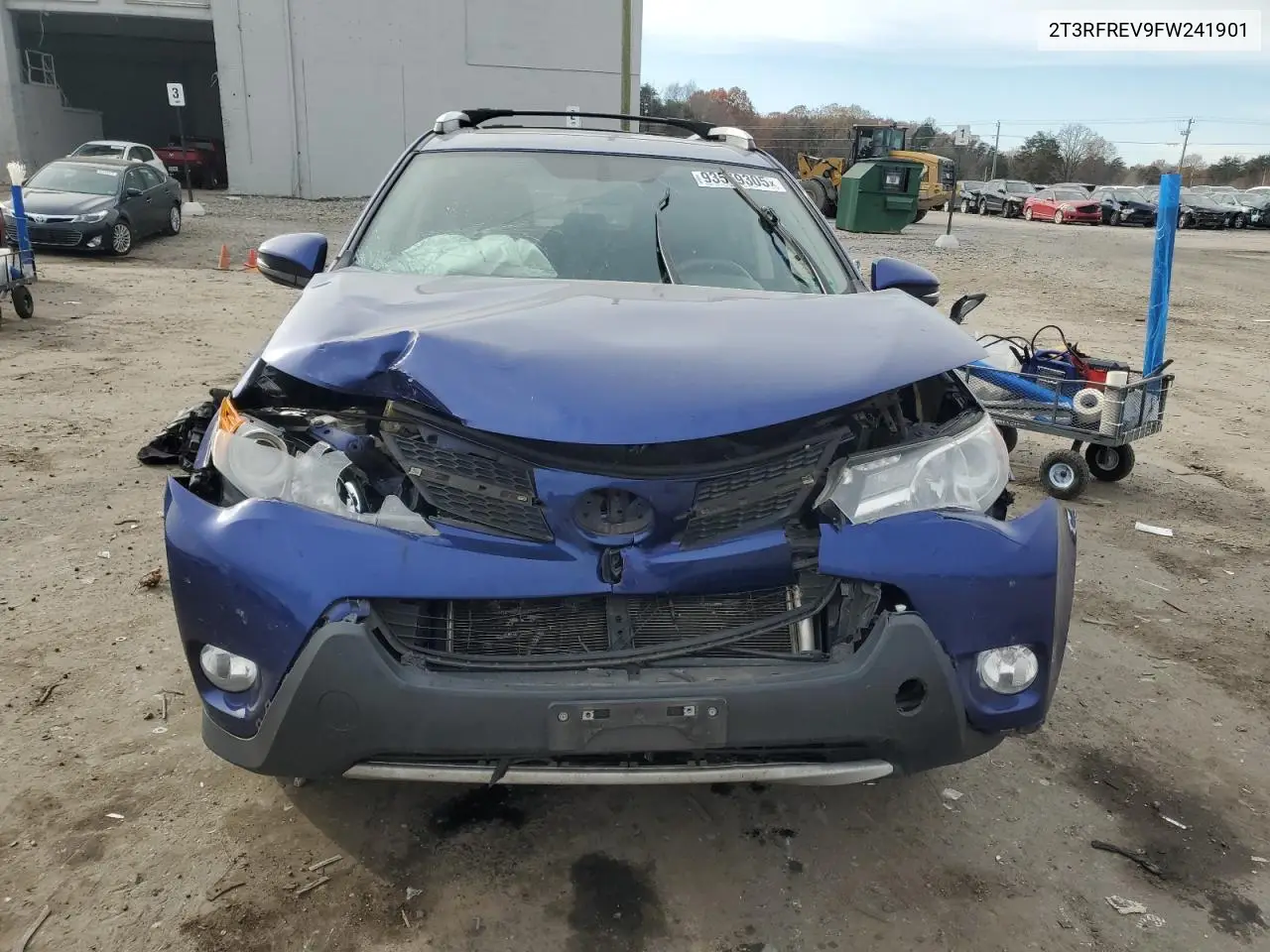 2T3RFREV9FW241901 2015 Toyota Rav4 Xle
