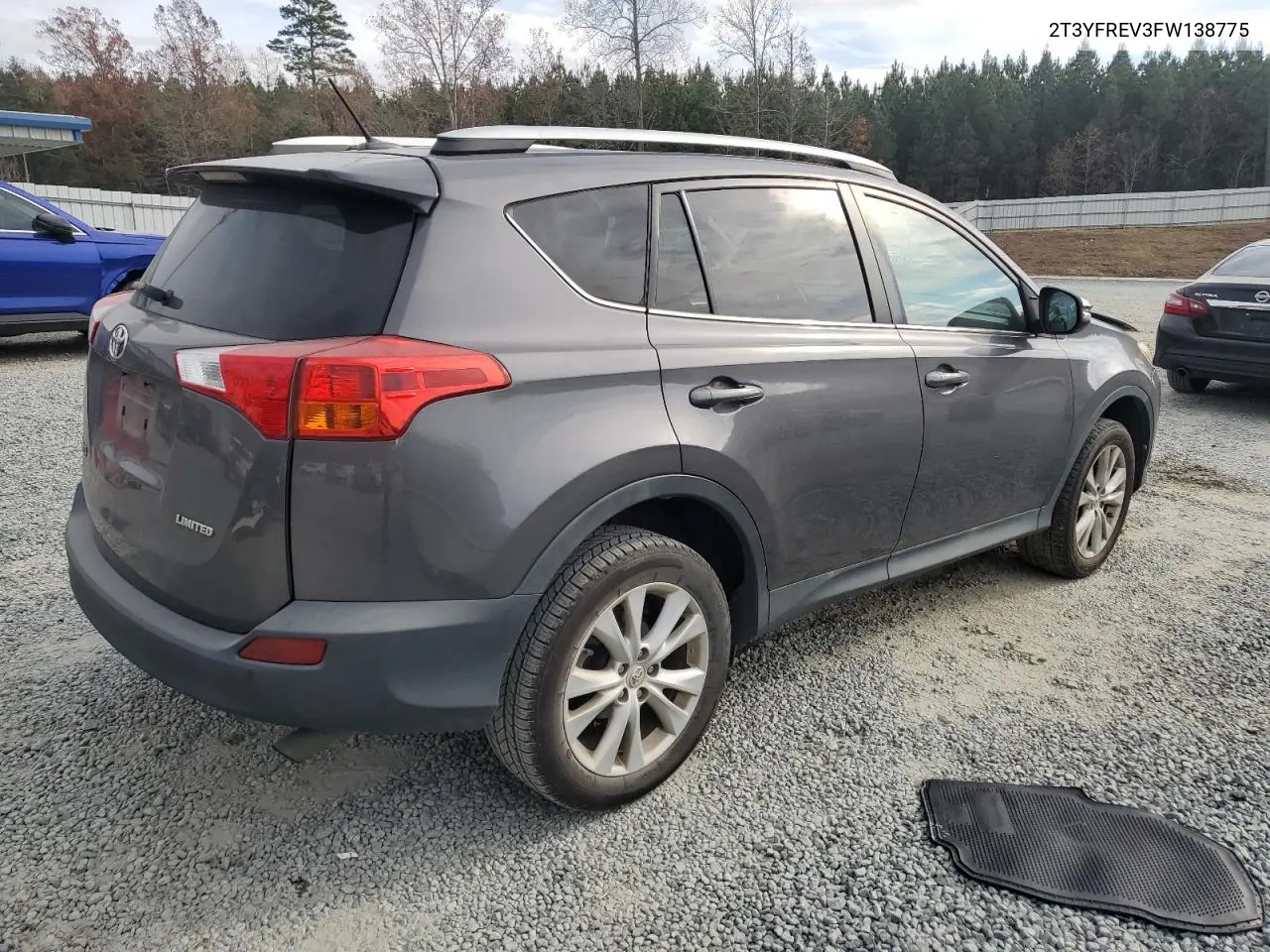 2T3YFREV3FW138775 2015 Toyota Rav4 Limited