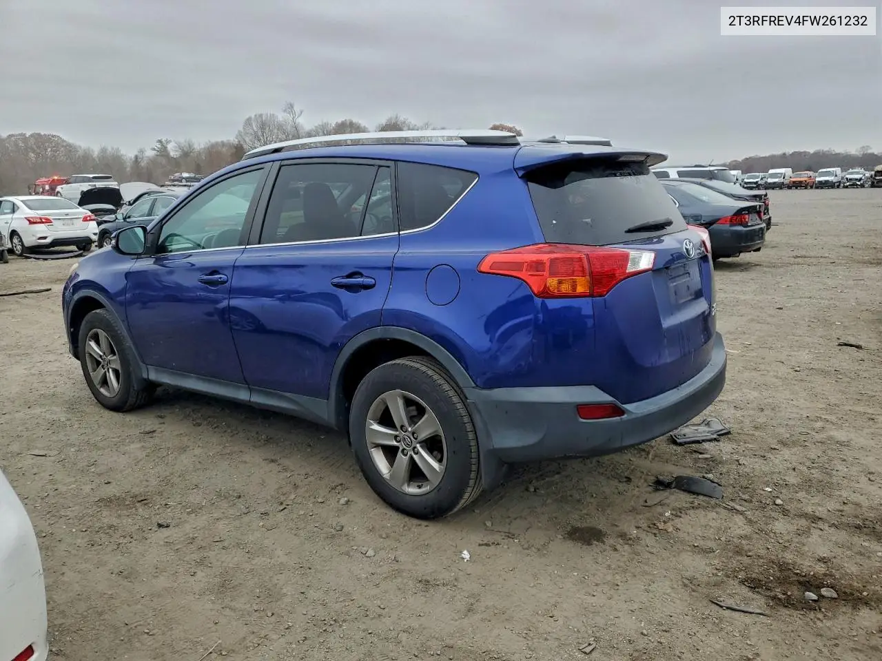 2T3RFREV4FW261232 2015 Toyota Rav4 Xle