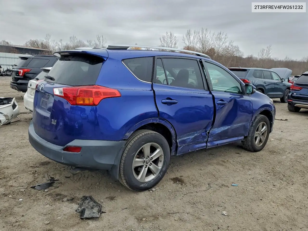 2T3RFREV4FW261232 2015 Toyota Rav4 Xle