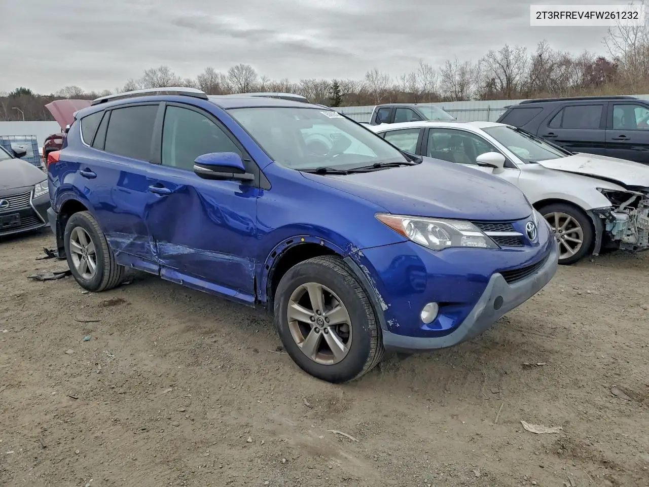 2T3RFREV4FW261232 2015 Toyota Rav4 Xle