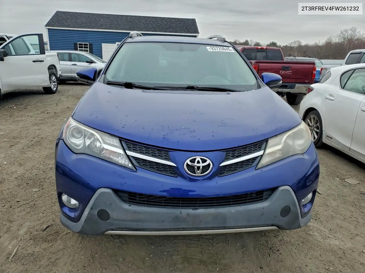 2T3RFREV4FW261232 2015 Toyota Rav4 Xle
