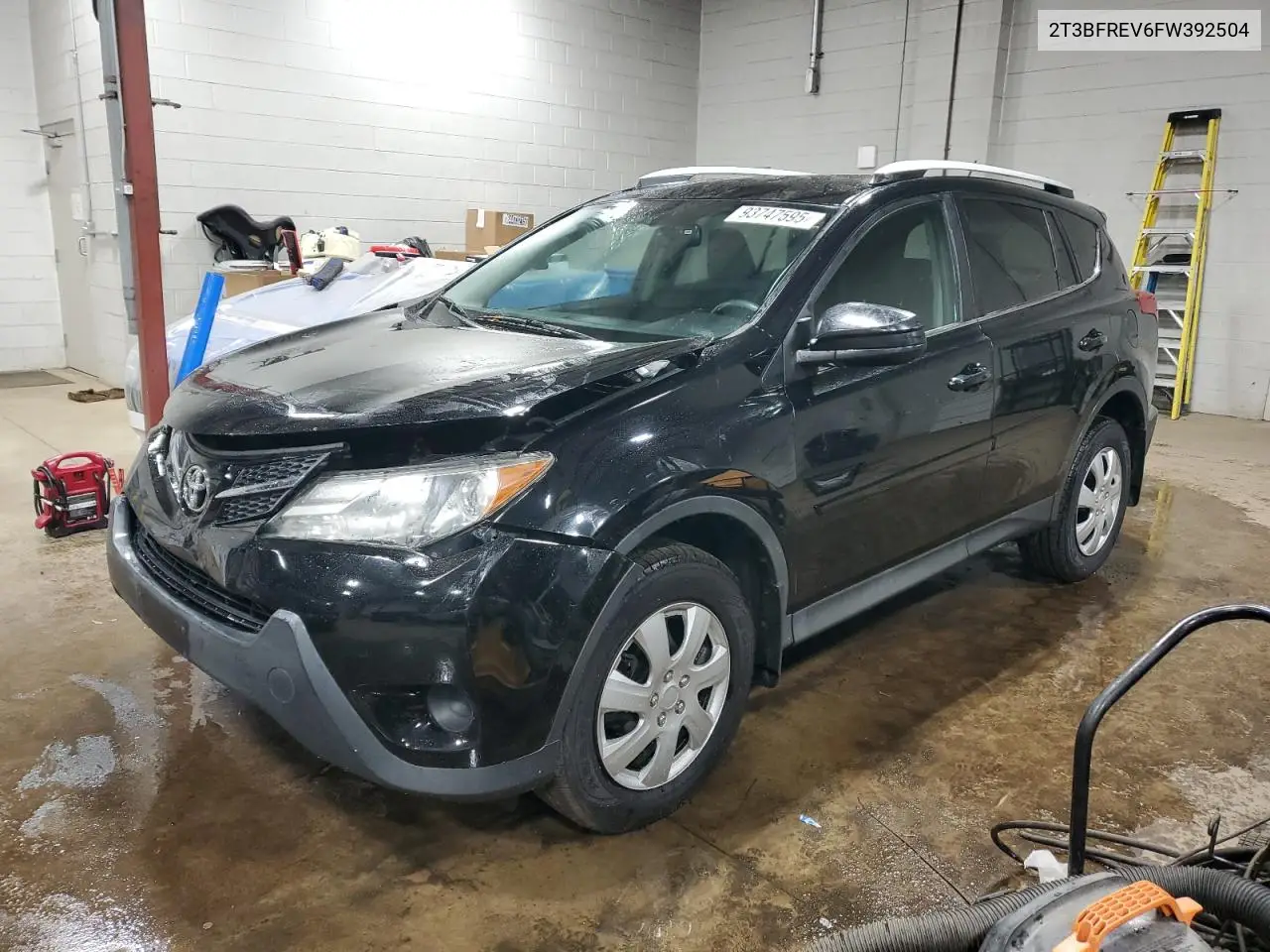 2T3BFREV6FW392504 2015 Toyota Rav4 Le