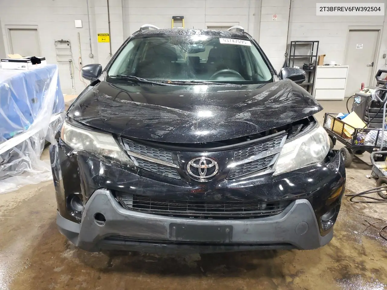 2T3BFREV6FW392504 2015 Toyota Rav4 Le