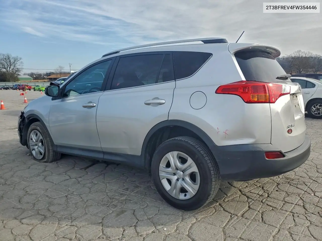 2T3BFREV4FW354446 2015 Toyota Rav4 Le