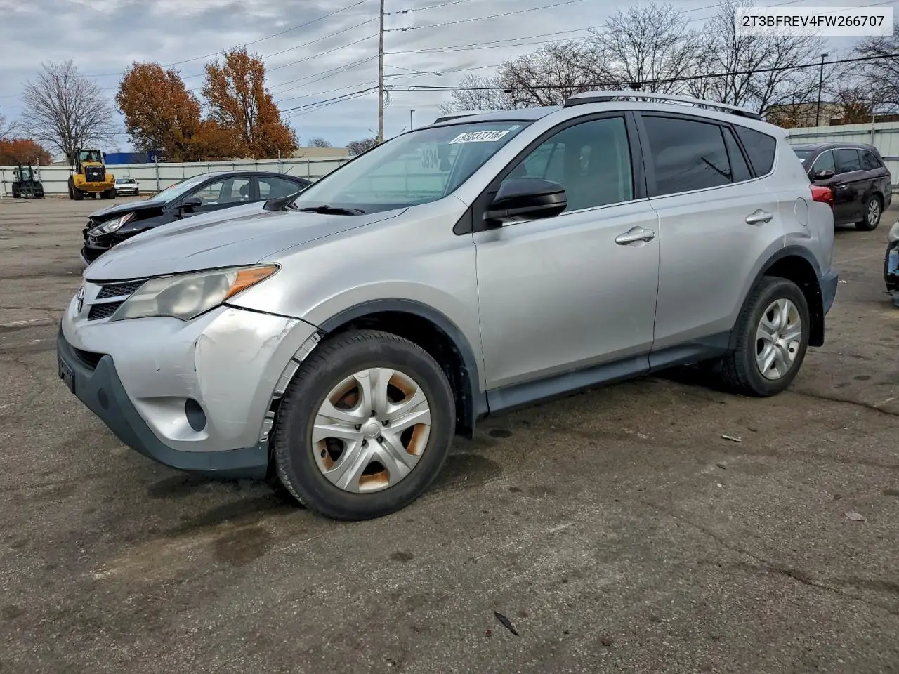 2T3BFREV4FW266707 2015 Toyota Rav4 Le