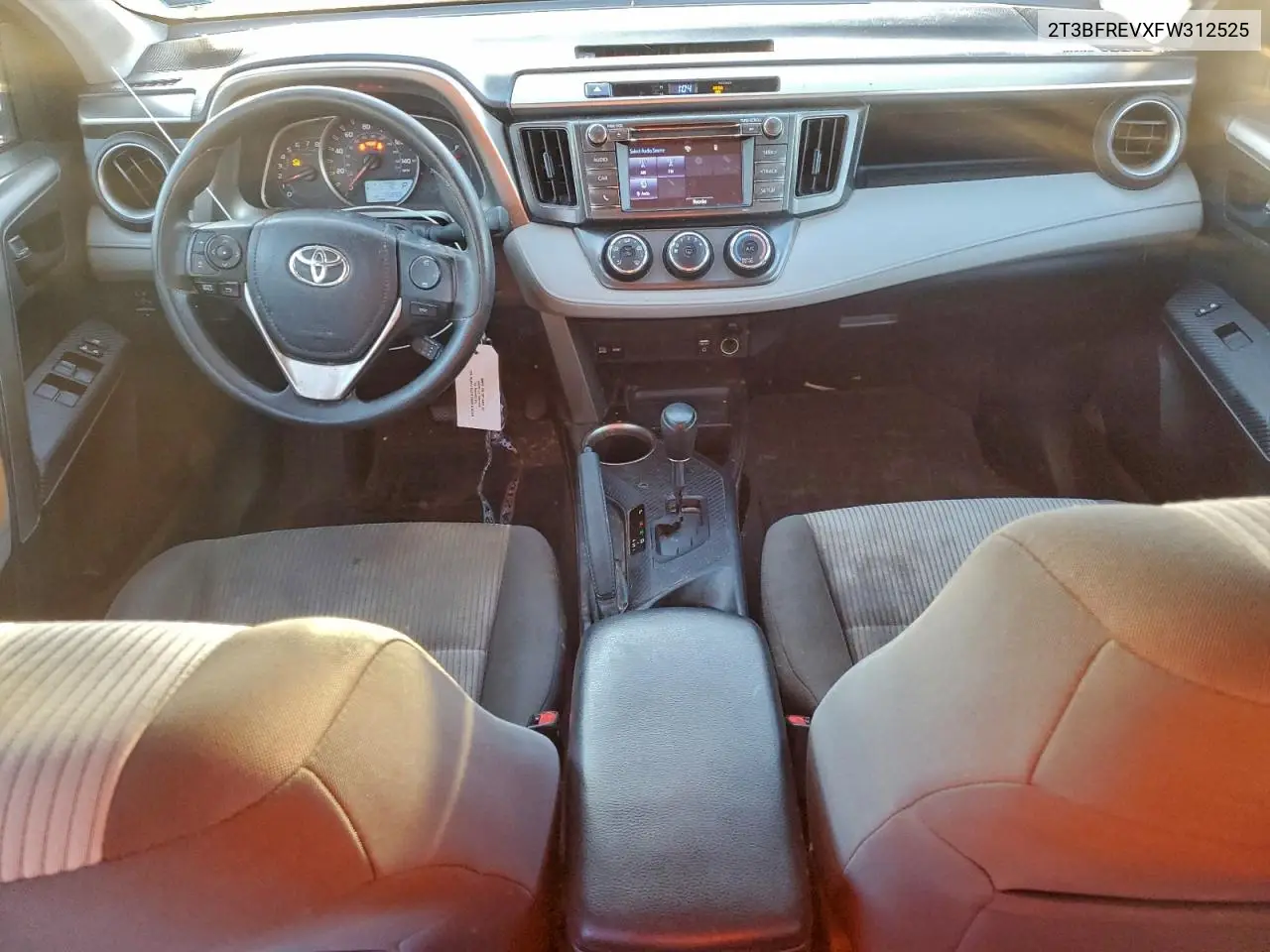 2T3BFREVXFW312525 2015 Toyota Rav4 Le