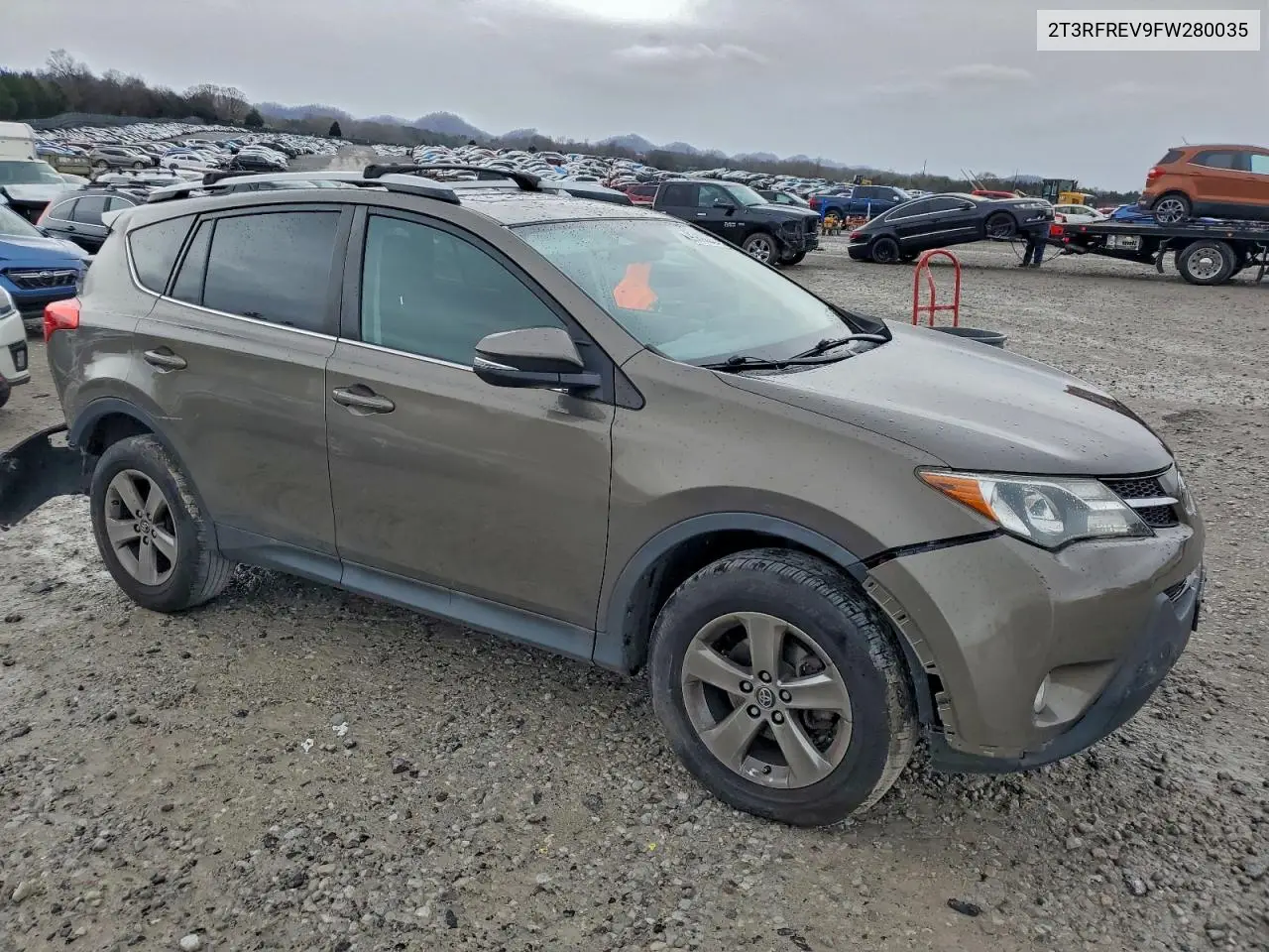 2T3RFREV9FW280035 2015 Toyota Rav4 Xle