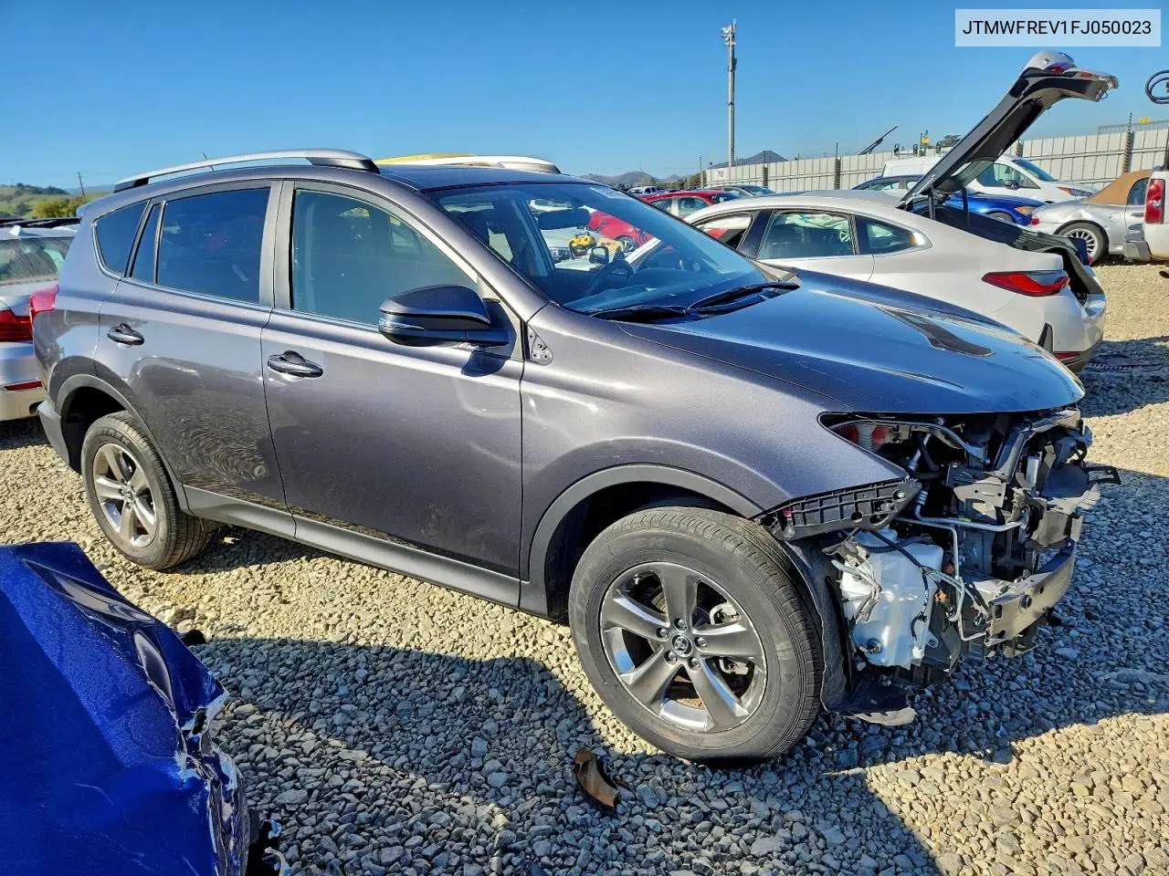 JTMWFREV1FJ050023 2015 Toyota Rav4 Xle