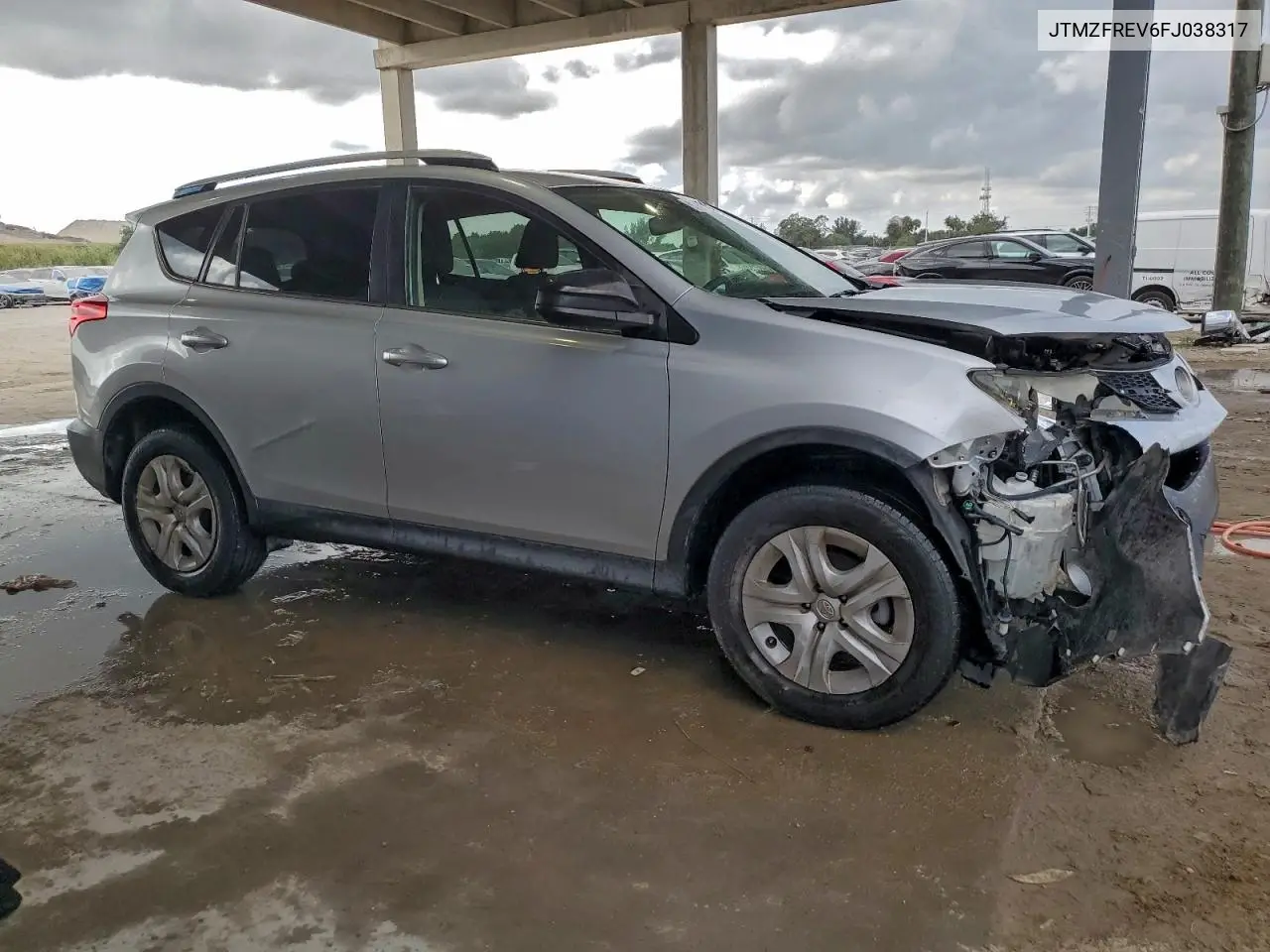 JTMZFREV6FJ038317 2015 Toyota Rav4 Le
