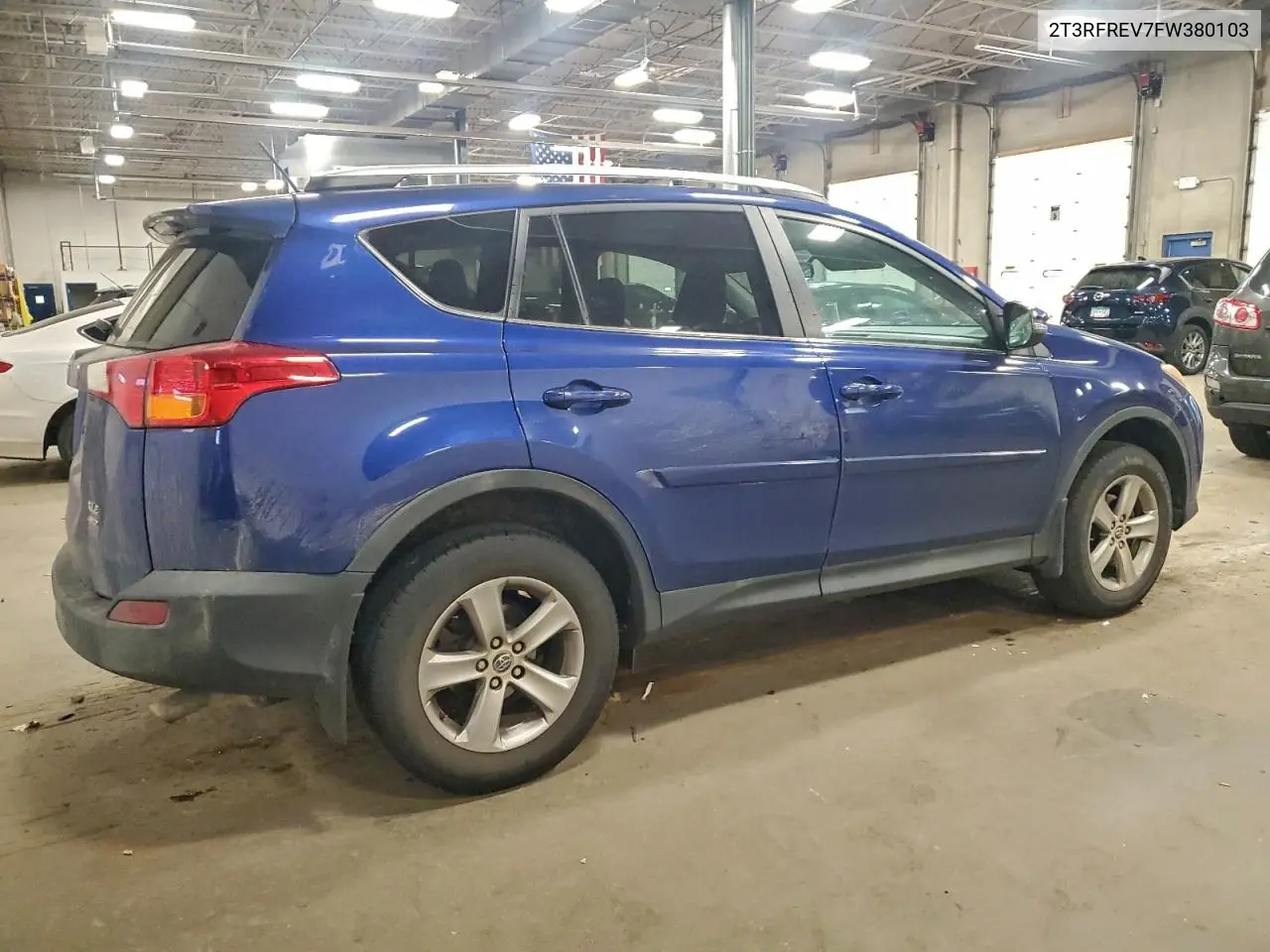 2T3RFREV7FW380103 2015 Toyota Rav4 Xle