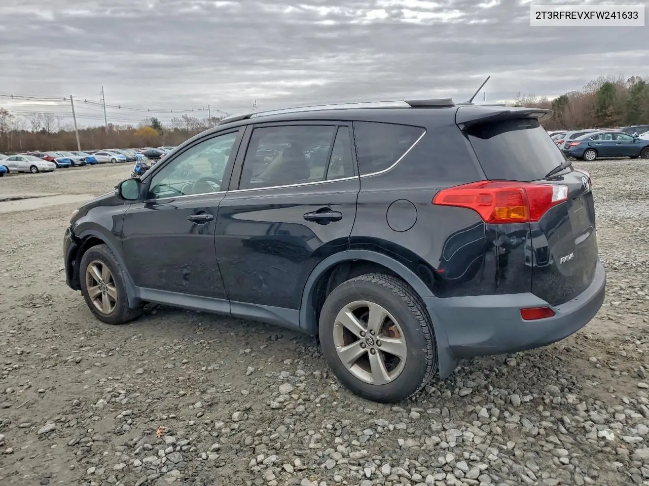 2T3RFREVXFW241633 2015 Toyota Rav4 Xle