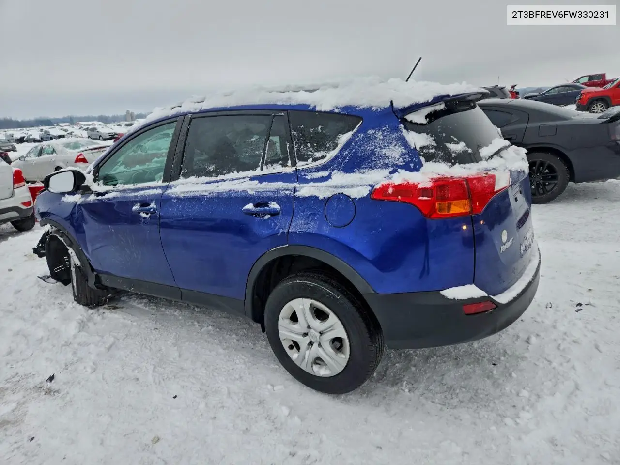 2T3BFREV6FW330231 2015 Toyota Rav4 Le