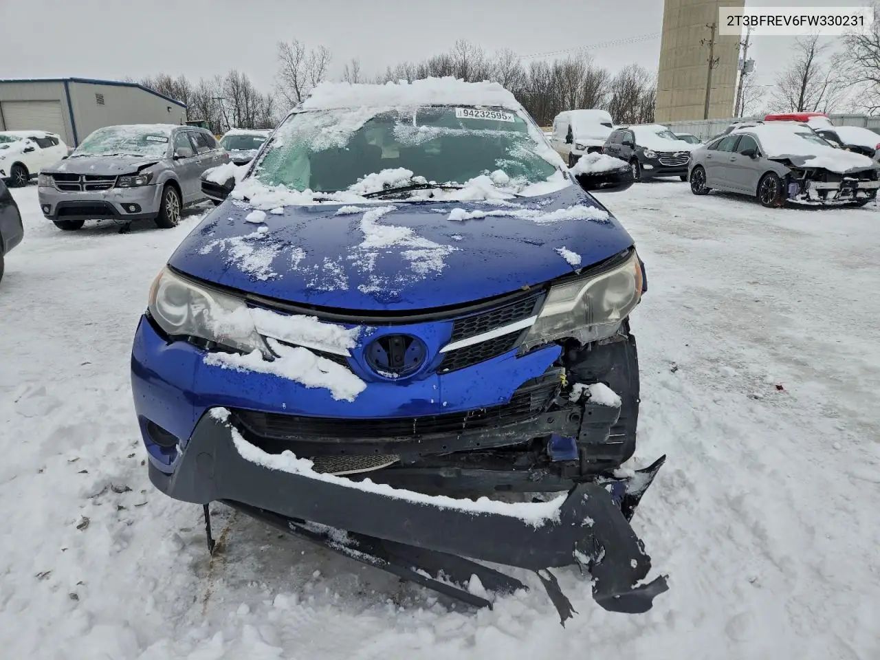 2T3BFREV6FW330231 2015 Toyota Rav4 Le