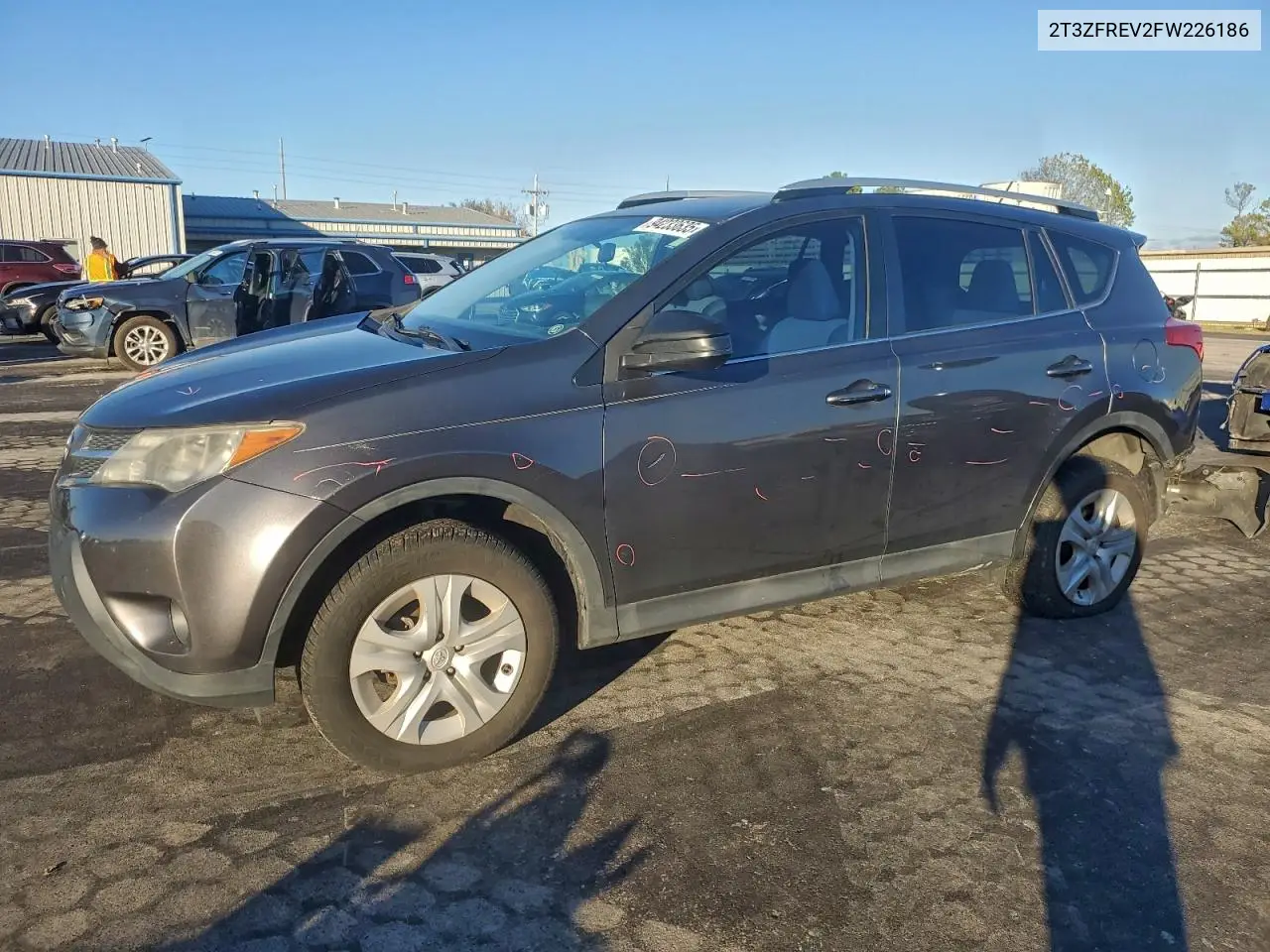 2T3ZFREV2FW226186 2015 Toyota Rav4 Le
