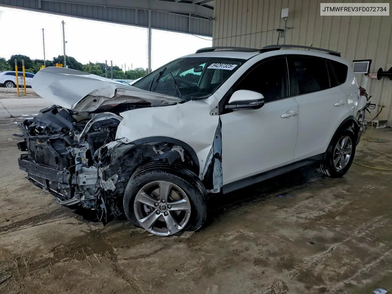 JTMWFREV3FD072734 2015 Toyota Rav4 Xle