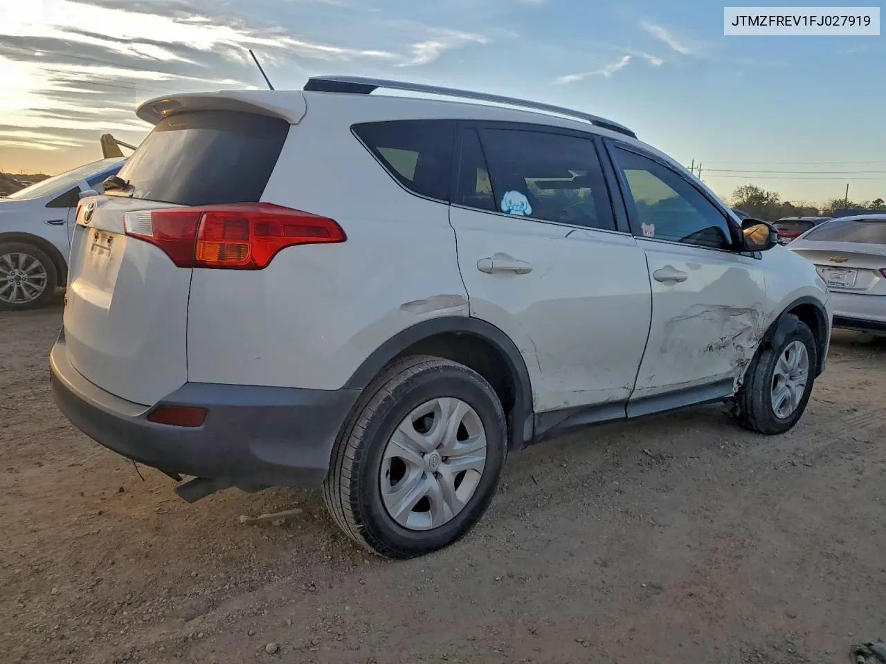 JTMZFREV1FJ027919 2015 Toyota Rav4 Le