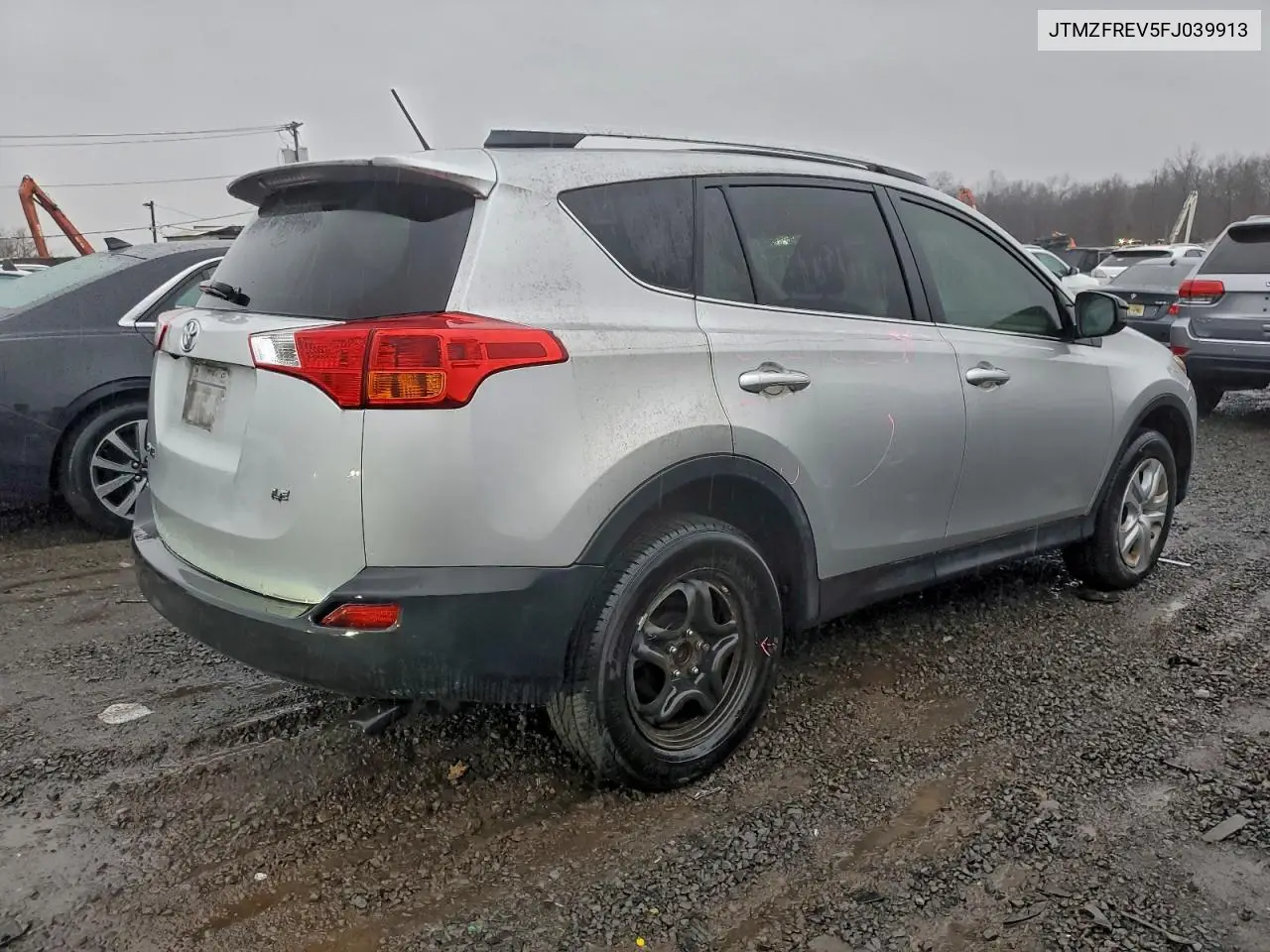 JTMZFREV5FJ039913 2015 Toyota Rav4 Le