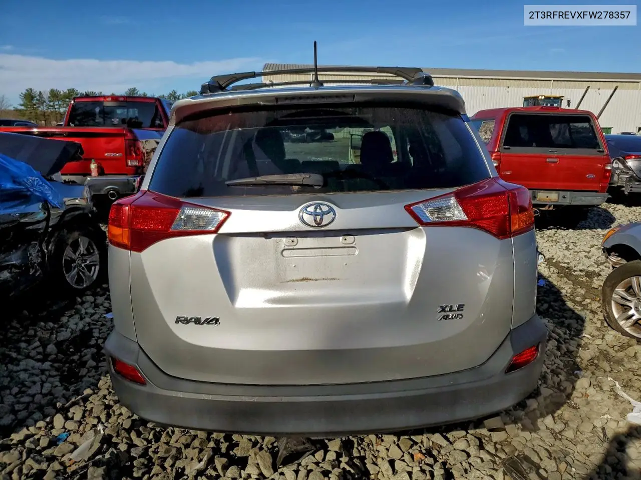 2T3RFREVXFW278357 2015 Toyota Rav4 Xle