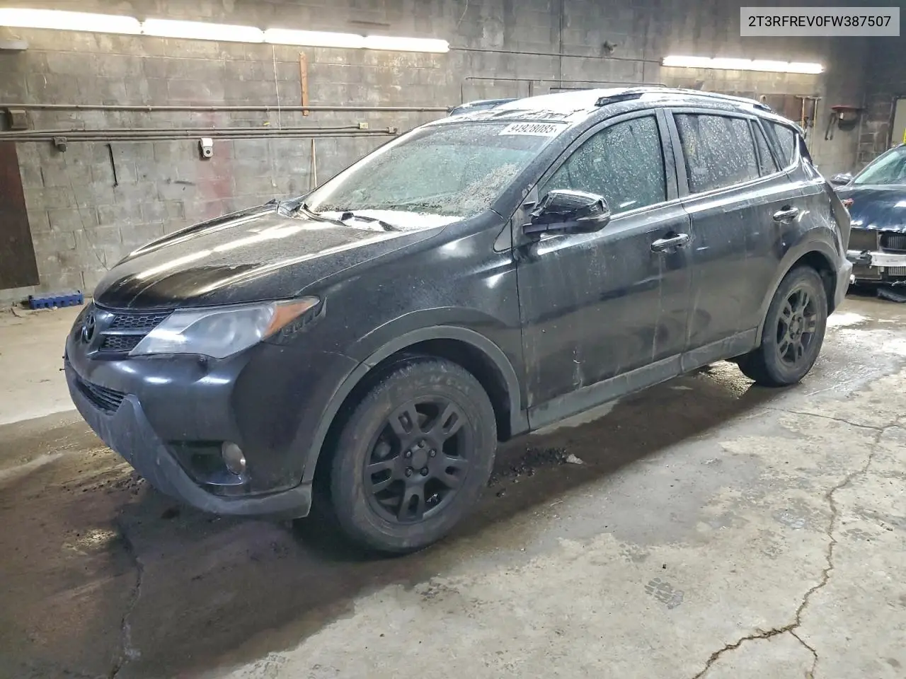 2T3RFREV0FW387507 2015 Toyota Rav4 Xle