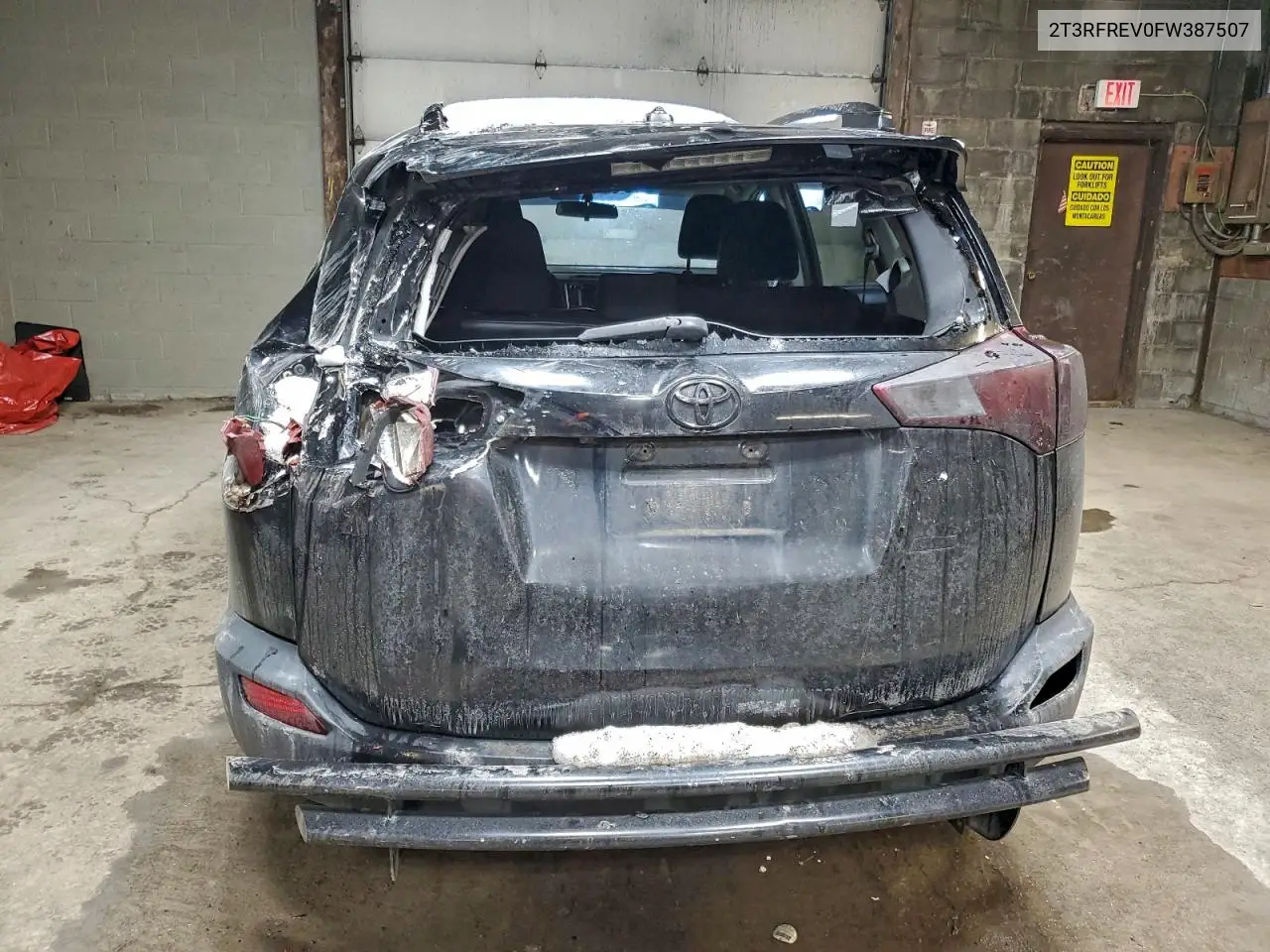 2T3RFREV0FW387507 2015 Toyota Rav4 Xle