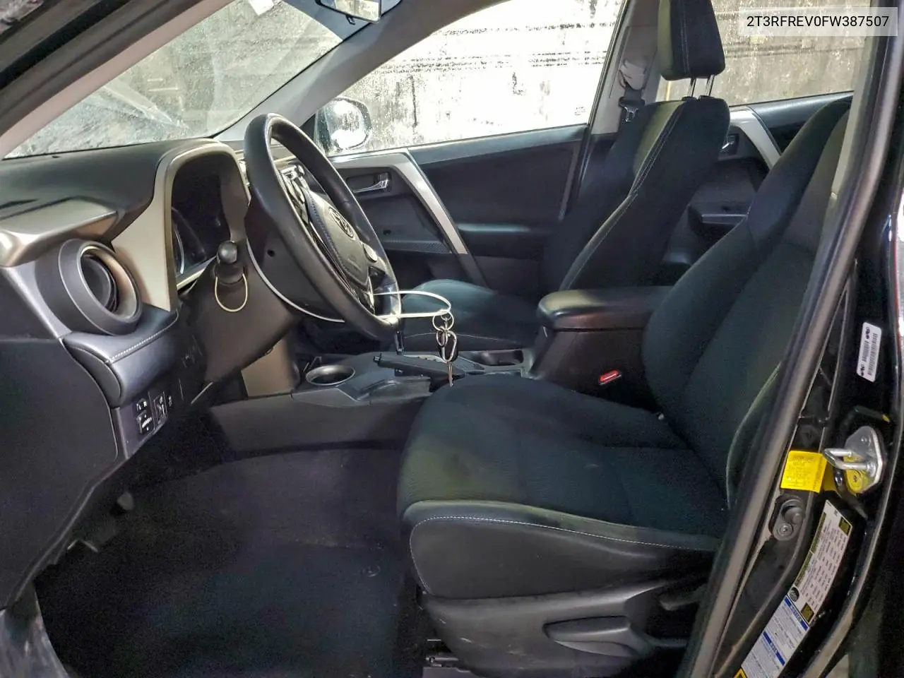 2T3RFREV0FW387507 2015 Toyota Rav4 Xle