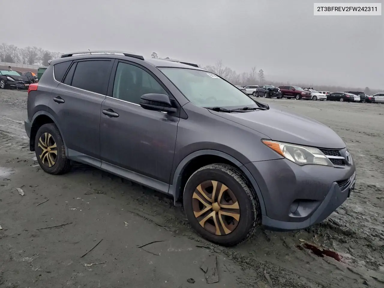 2T3BFREV2FW242311 2015 Toyota Rav4 Le