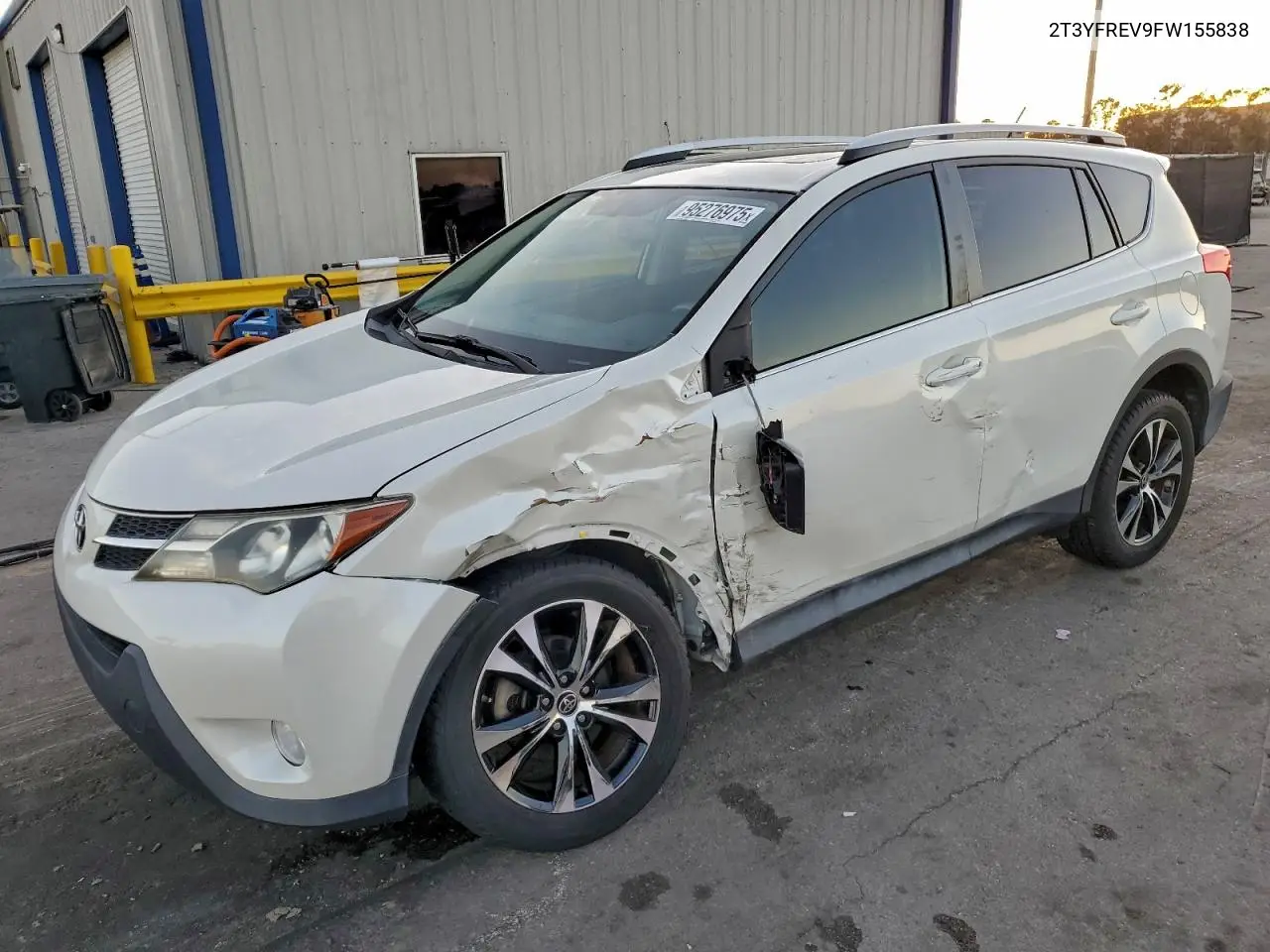2T3YFREV9FW155838 2015 Toyota Rav4 Limited