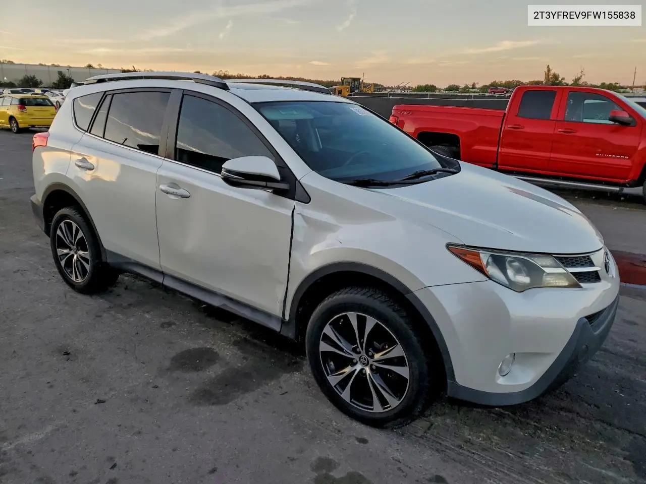 2T3YFREV9FW155838 2015 Toyota Rav4 Limited