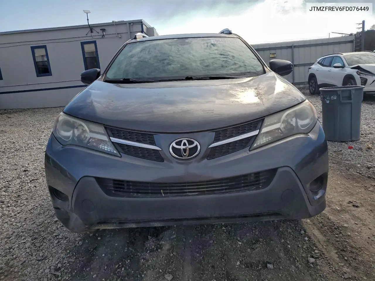 JTMZFREV6FD076449 2015 Toyota Rav4 Le