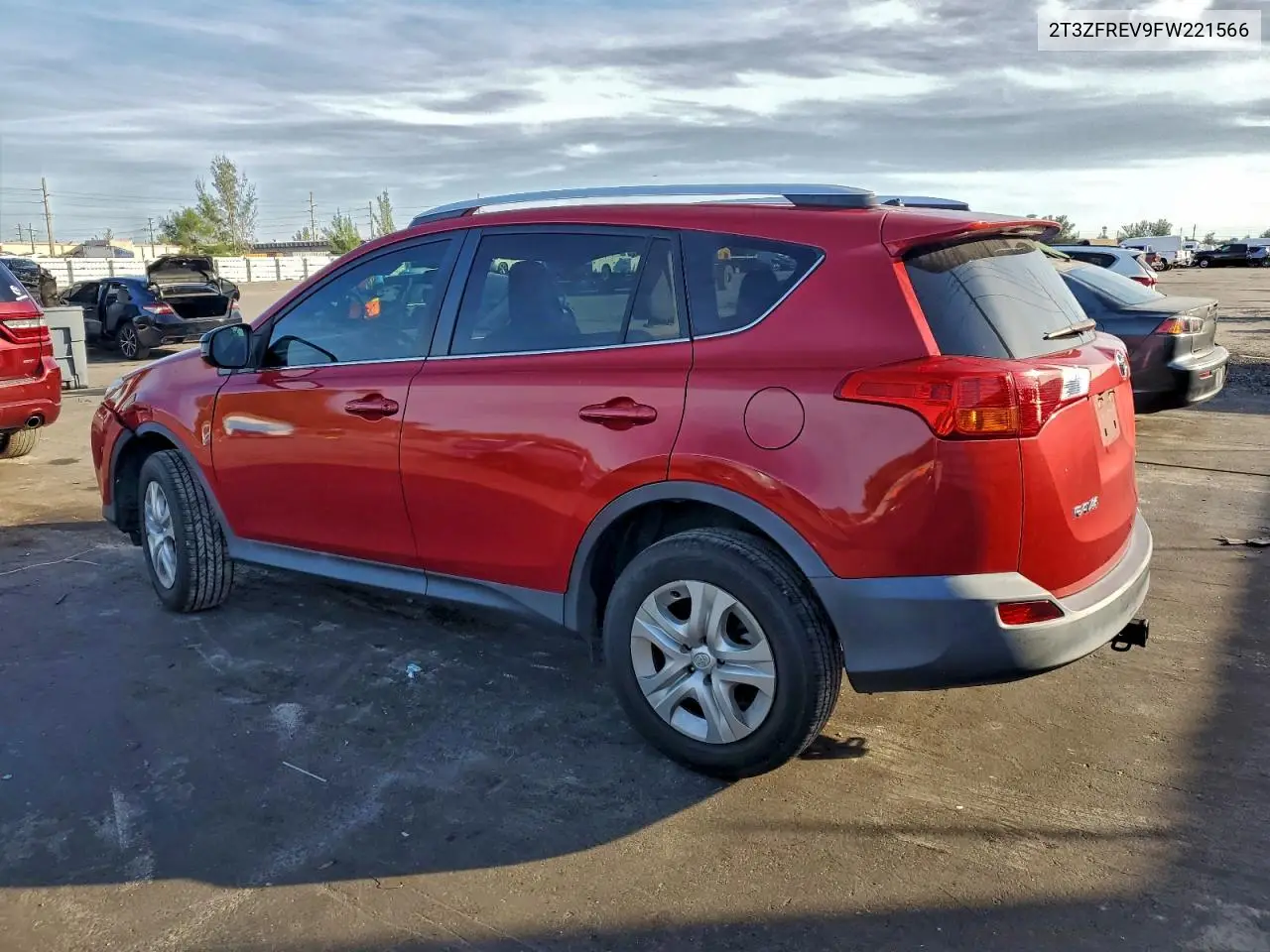 2T3ZFREV9FW221566 2015 Toyota Rav4 Le