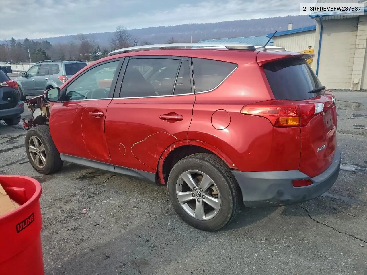 2T3RFREV8FW237337 2015 Toyota Rav4 Xle